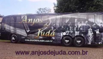 Onibus de Famosos